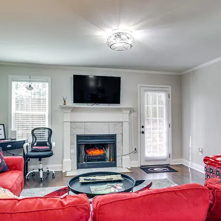Comfy Augusta Condo With Deck About 4 Mi To Olde Town